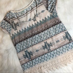 Maurices Tribal Top Size Small
